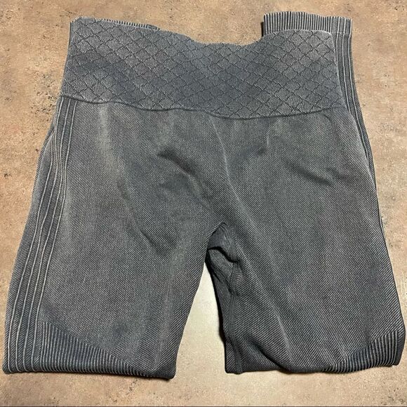 Savvi Costa Gray Leggings - Picture 6 of 15